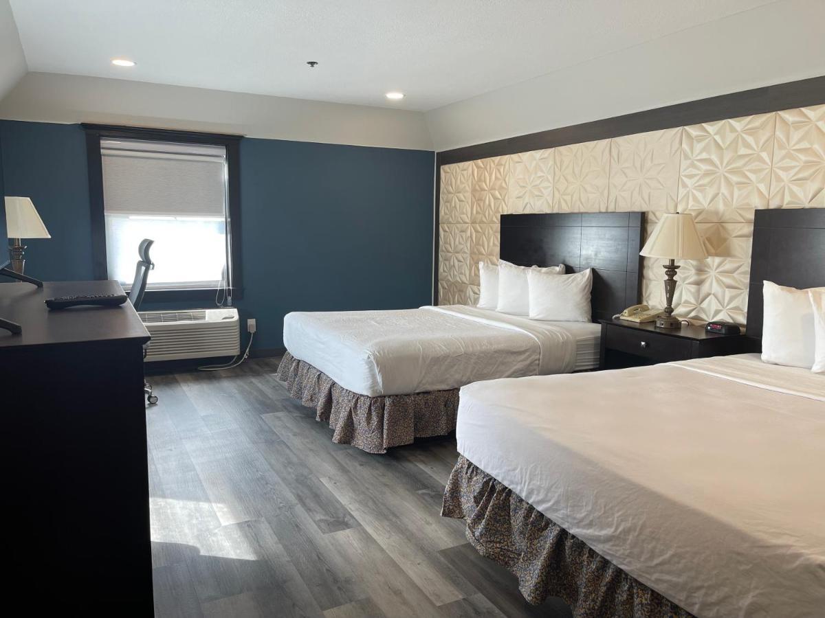 The Chateau Bloomington Hotel And Conference Center Экстерьер фото