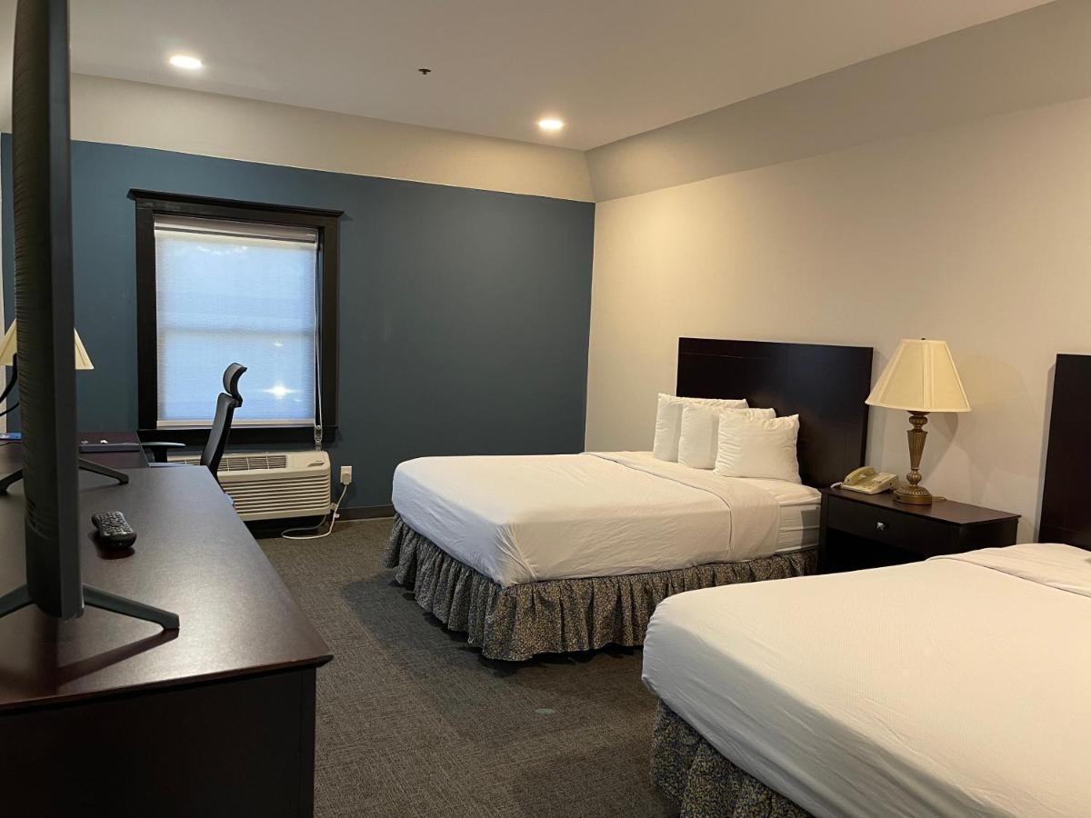 The Chateau Bloomington Hotel And Conference Center Экстерьер фото