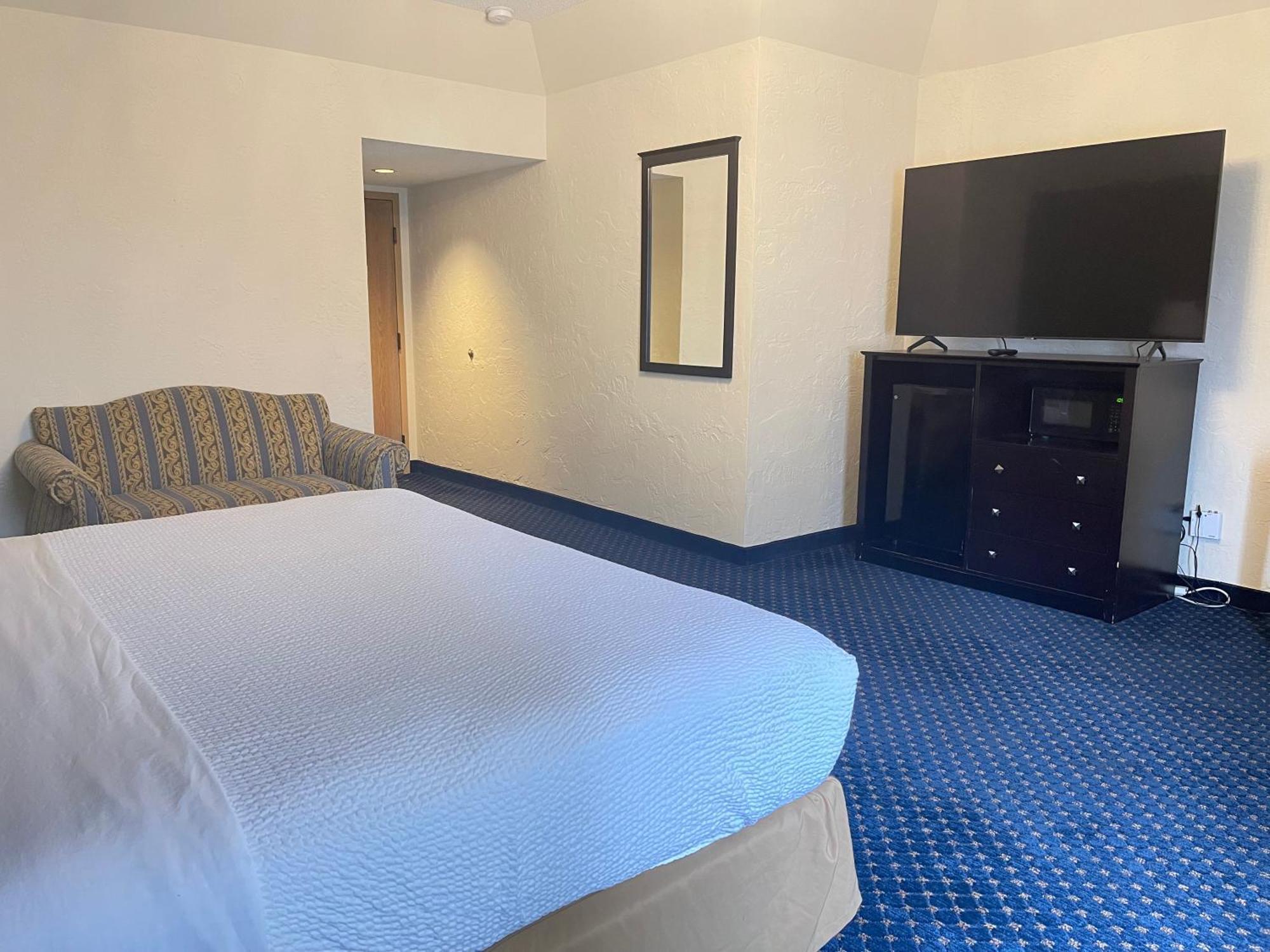 The Chateau Bloomington Hotel And Conference Center Экстерьер фото
