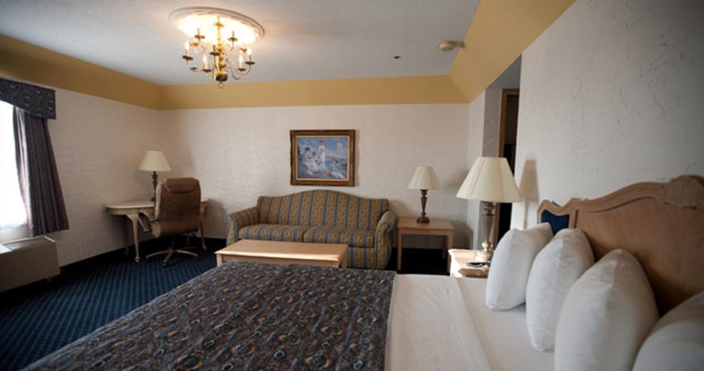 The Chateau Bloomington Hotel And Conference Center Номер фото