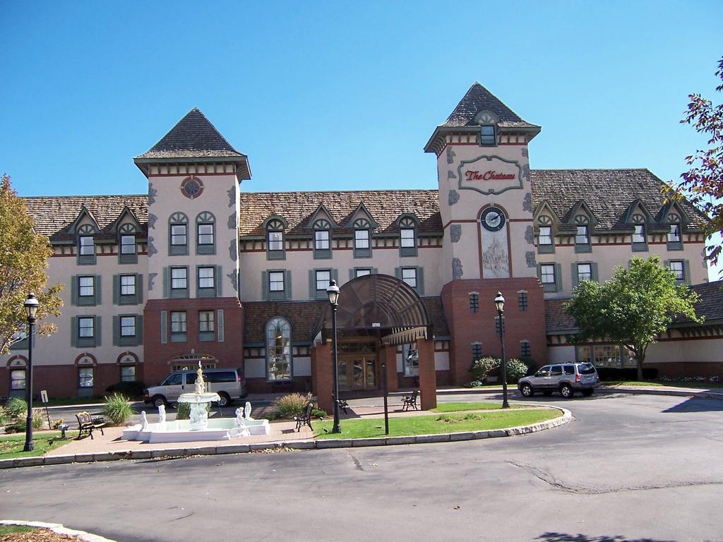 The Chateau Bloomington Hotel And Conference Center Экстерьер фото